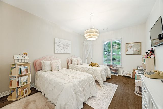 915 Waterloo Lake Drive, Denison, TX 75020