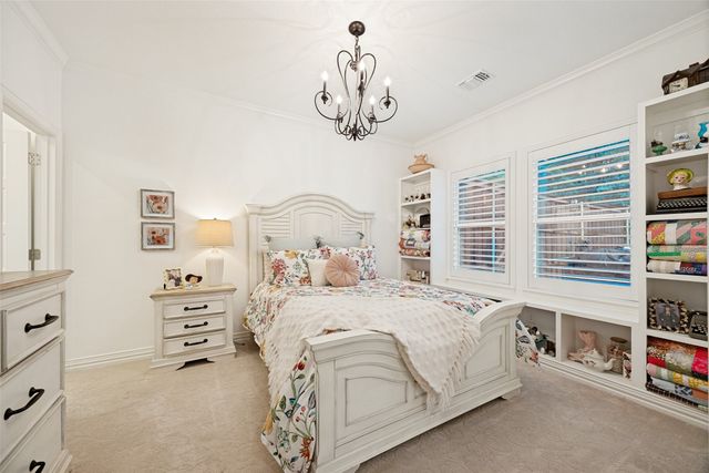 915 Waterloo Lake Drive, Denison, TX 75020