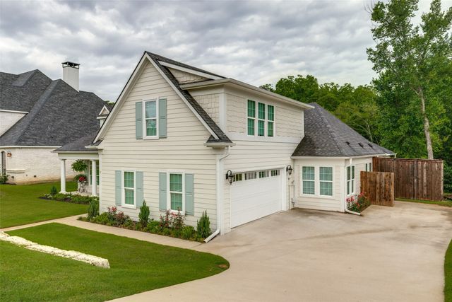 915 Waterloo Lake Drive, Denison, TX 75020