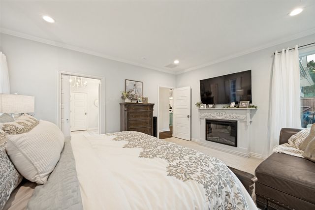 915 Waterloo Lake Drive, Denison, TX 75020