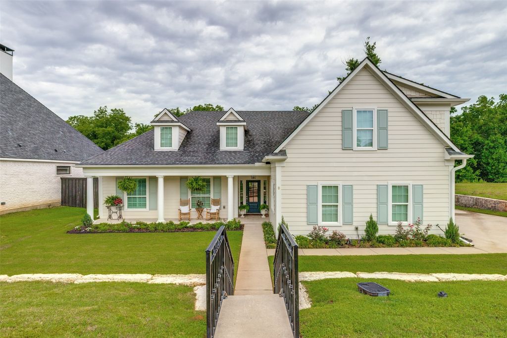 915 Waterloo Lake Drive, Denison, TX 75020