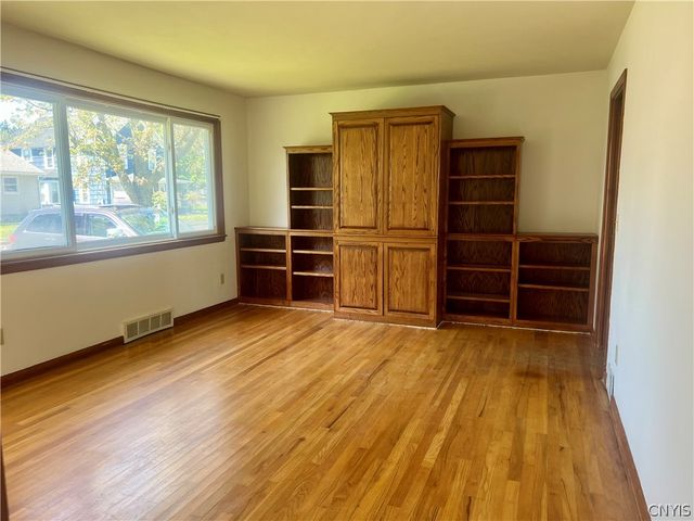 5 Summit Street, Cortland, NY 13045