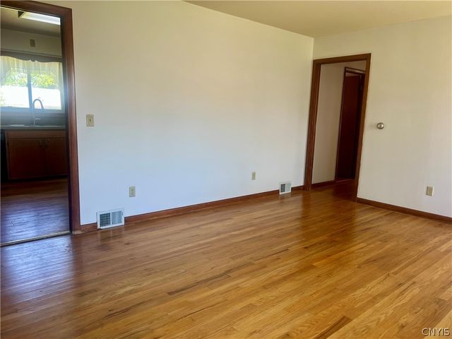 5 Summit Street, Cortland, NY 13045
