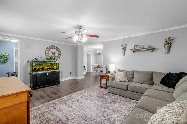2500 ROBERT H KIRK Road, Lancaster, SC 29720
