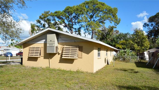 2100 9TH STREET, Sarasota, FL 34237