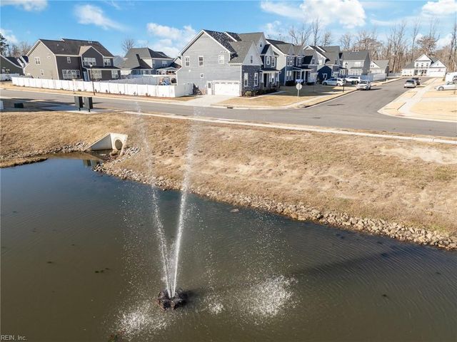 312 Maycox Lane, Chesapeake, VA 23322