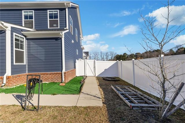 312 Maycox Lane, Chesapeake, VA 23322