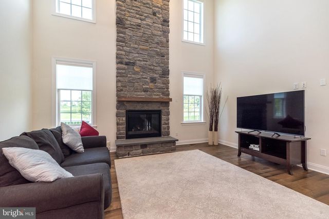 1030 IRON WORKS RD, Phoenixville, PA 19460