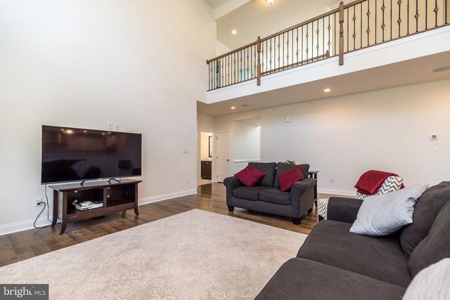 1030 IRON WORKS RD, Phoenixville, PA 19460