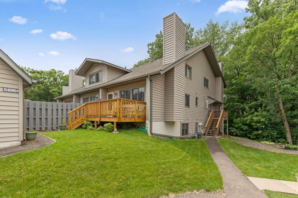 5496 E Brenner Pass, Fridley, MN 55432