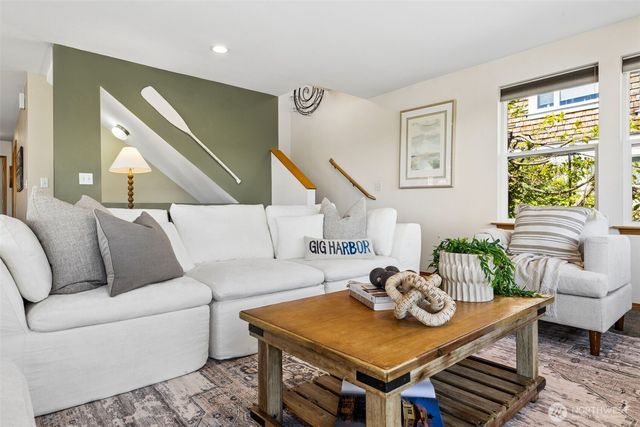 9226 Peacock Hill Avenue, Gig Harbor, WA 98332
