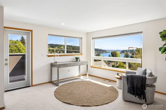 9226 Peacock Hill Avenue, Gig Harbor, WA 98332
