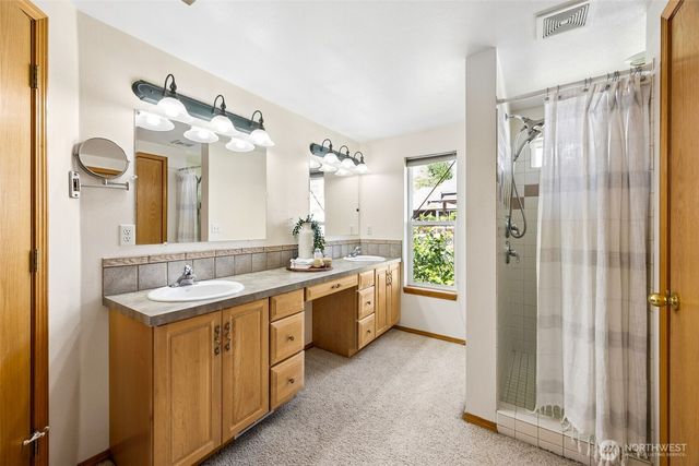 9226 Peacock Hill Avenue, Gig Harbor, WA 98332