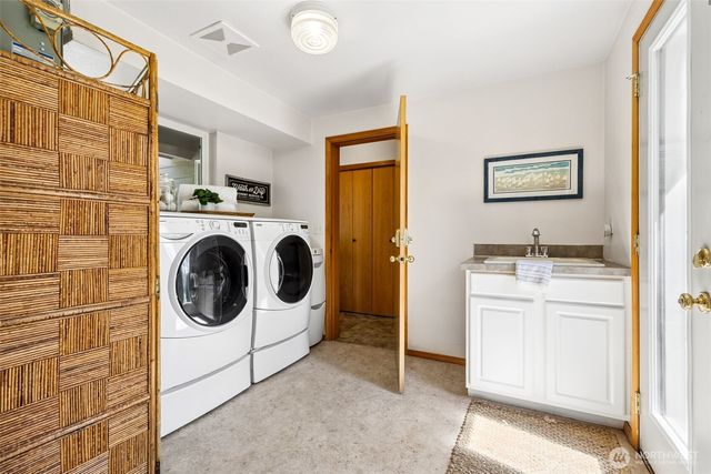 9226 Peacock Hill Avenue, Gig Harbor, WA 98332