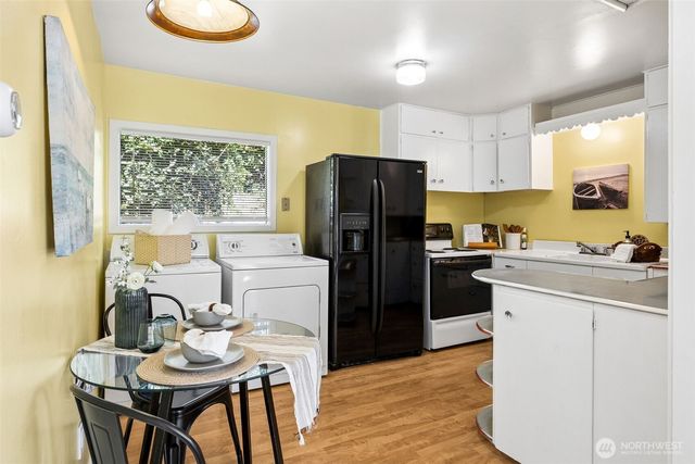 9226 Peacock Hill Avenue, Gig Harbor, WA 98332