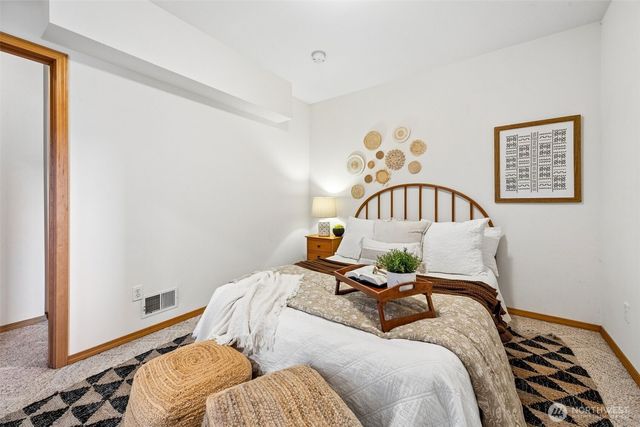 9226 Peacock Hill Avenue, Gig Harbor, WA 98332