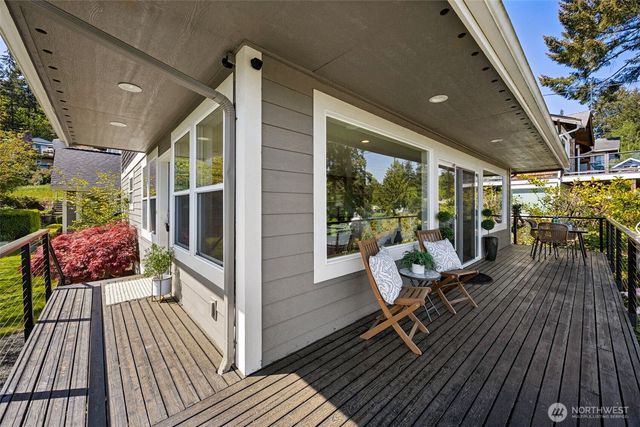 9226 Peacock Hill Avenue, Gig Harbor, WA 98332