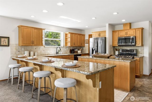 9226 Peacock Hill Avenue, Gig Harbor, WA 98332