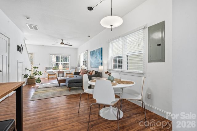 7 Mill Creek Loop, Asheville, NC 28806