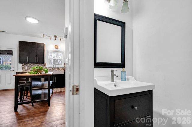 7 Mill Creek Loop, Asheville, NC 28806