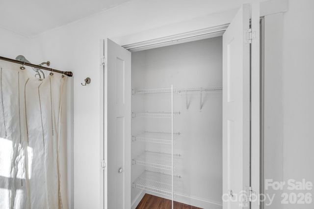 7 Mill Creek Loop, Asheville, NC 28806