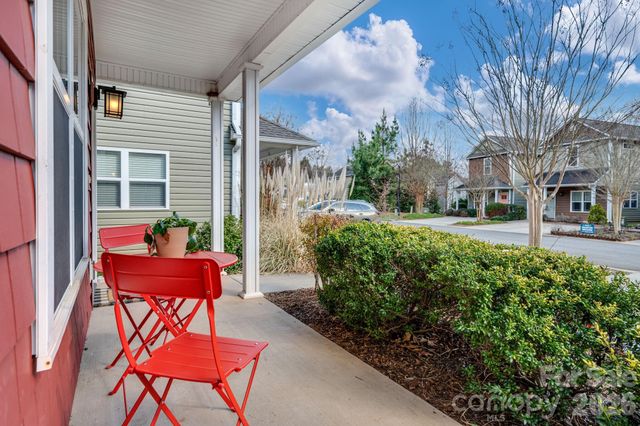 7 Mill Creek Loop, Asheville, NC 28806