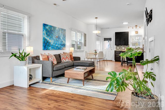 7 Mill Creek Loop, Asheville, NC 28806