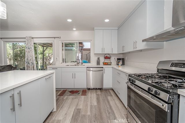 11321 Hart, Cypress, CA 90630