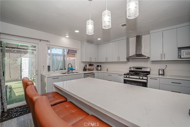 11321 Hart, Cypress, CA 90630