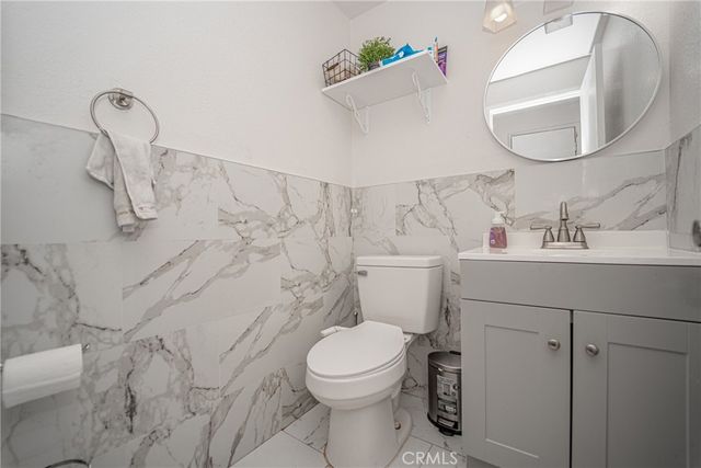 11321 Hart, Cypress, CA 90630