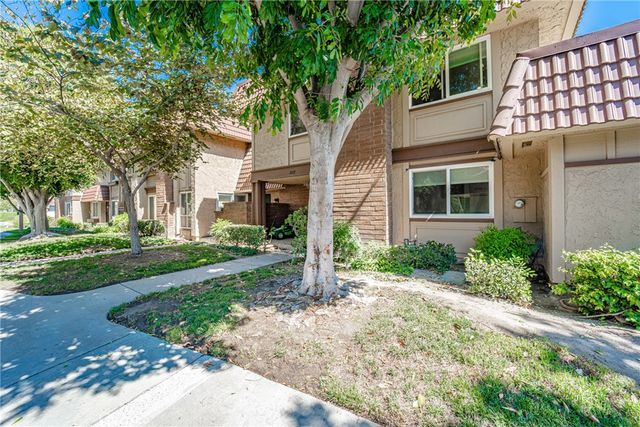11321 Hart, Cypress, CA 90630