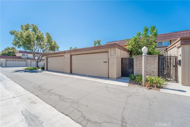11321 Hart, Cypress, CA 90630
