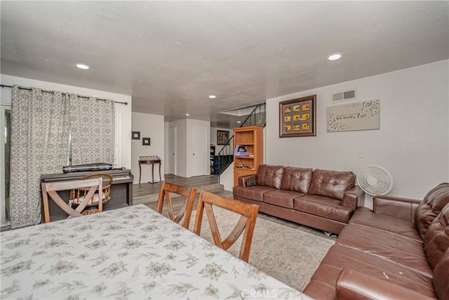 11321 Hart, Cypress, CA 90630