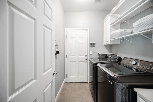 7005 Prelude Ln, Hughson, CA 95326