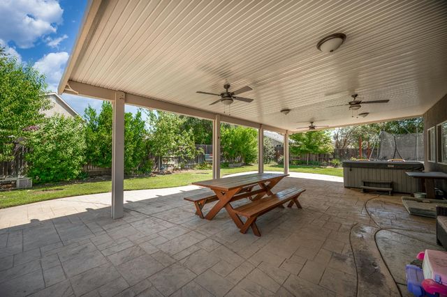 7005 Prelude Ln, Hughson, CA 95326