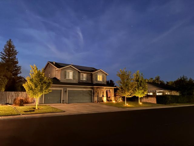 7005 Prelude Ln, Hughson, CA 95326