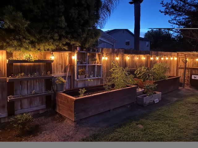 7005 Prelude Ln, Hughson, CA 95326