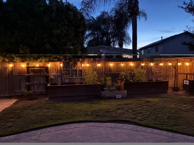 7005 Prelude Ln, Hughson, CA 95326