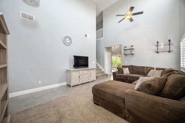 7005 Prelude Ln, Hughson, CA 95326