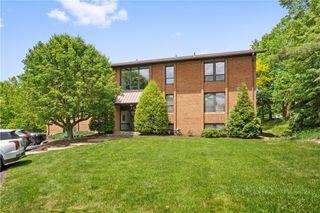 200 Commerce Dr 210, Moon/crescent Twp, PA 15108