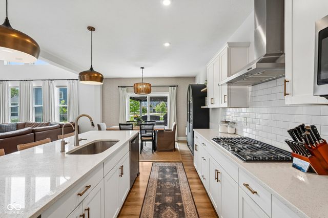 18867 Cromarty Circle, Noblesville, IN 46062