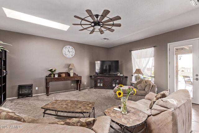 24620 W Quails Nest Lane, Wittmann, AZ 85361