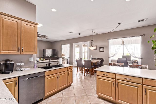 24620 W Quails Nest Lane, Wittmann, AZ 85361