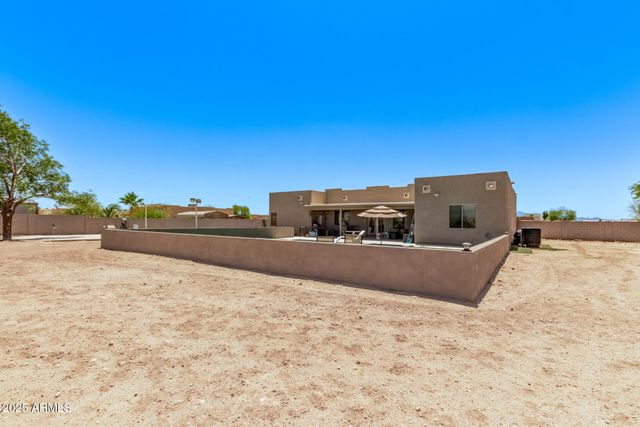 24620 W Quails Nest Lane, Wittmann, AZ 85361