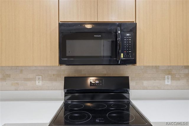 8156 W Basilico Street, Crystal River, FL 34428