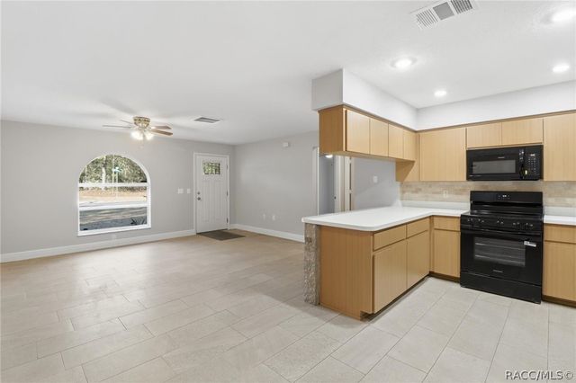 8156 W Basilico Street, Crystal River, FL 34428