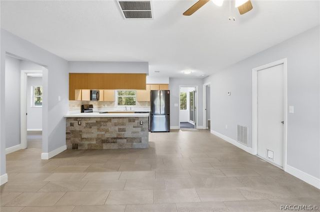 8156 W Basilico Street, Crystal River, FL 34428