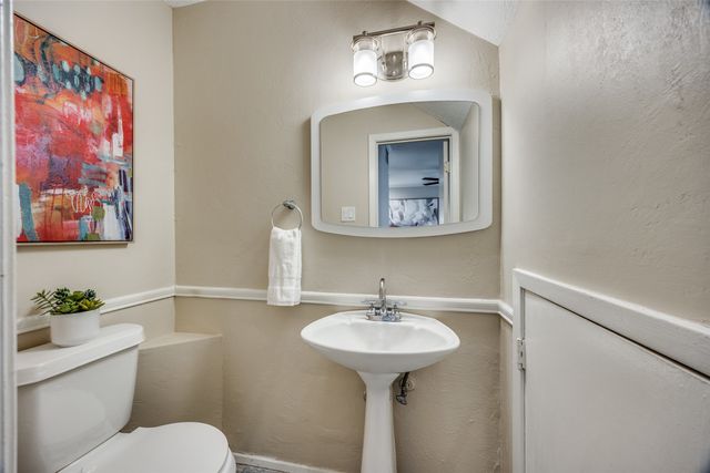 5010 N Hall Street, Dallas, TX 75235