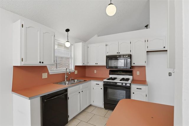 11421 Wallace Avenue, Oklahoma City, OK 73162