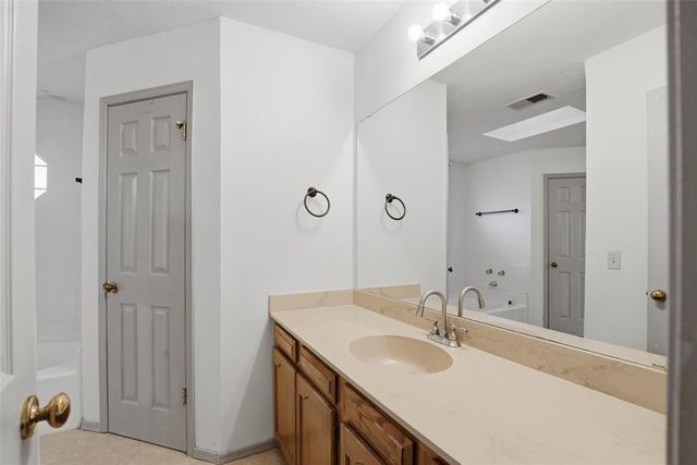 11421 Wallace Avenue, Oklahoma City, OK 73162